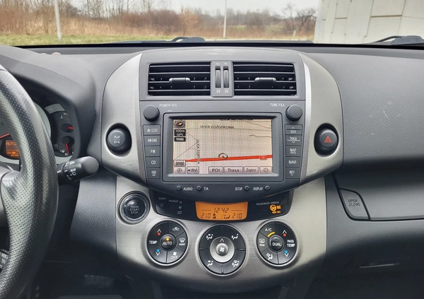 Toyota RAV4 cena 52800 przebieg: 230000, rok produkcji 2012 z Lubień Kujawski małe 529